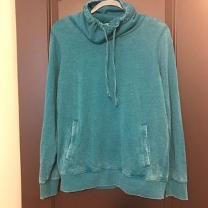 ✅FILA SIZE LARGE COWL NECK DRAWSTRING SWEATSHIRT✅